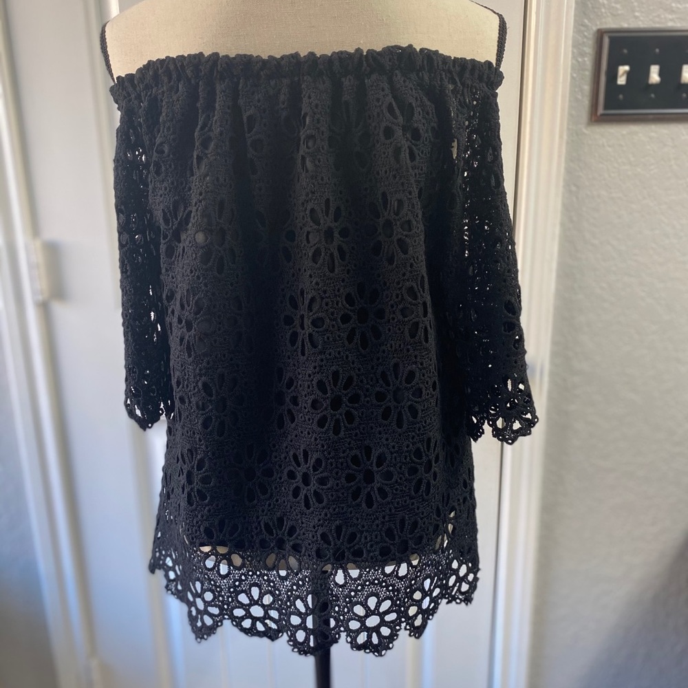Off Shoulder Top - Picture 3 of 4